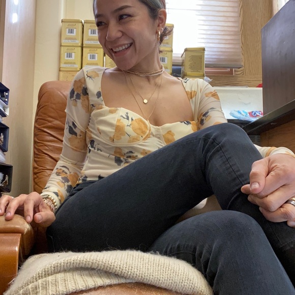 Beautiful Bodysuti - Picture 2 of 2